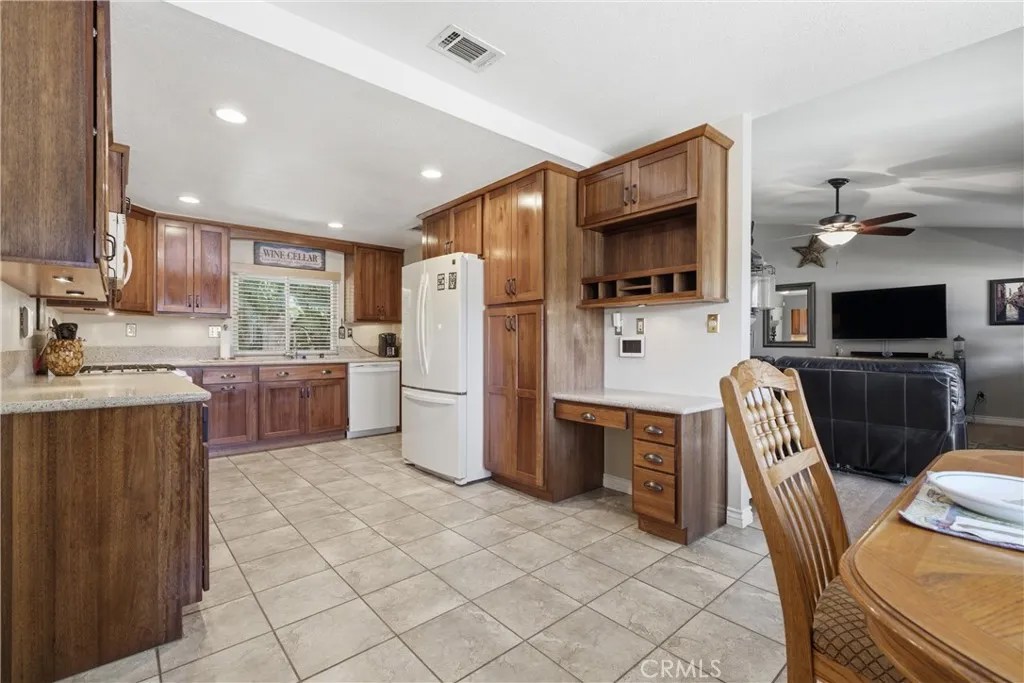 17164 Schollview