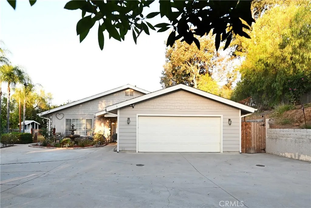 17371 Mockingbird Canyon