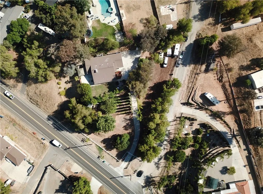 17371 Mockingbird Canyon