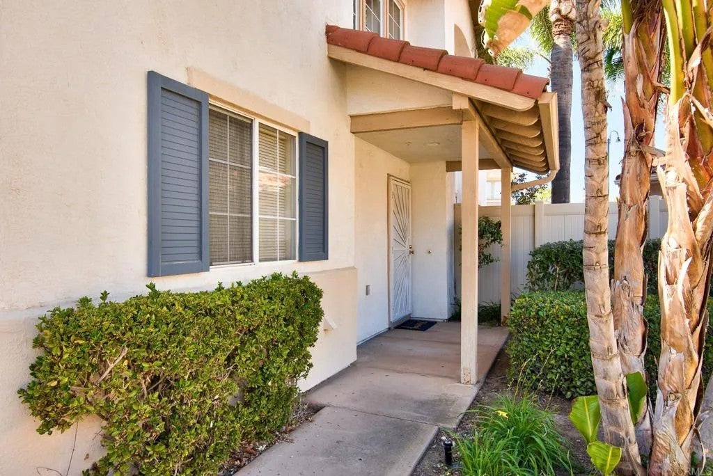 200 River Rock Court