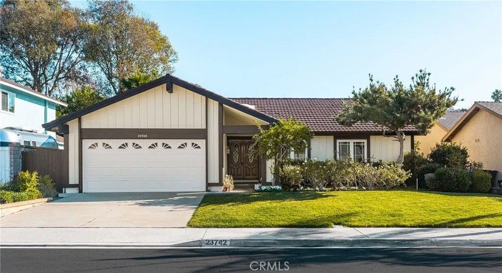 Photo of 23742 Via Navarra, Mission Viejo, CA 92691 (MLS # PW25279113)