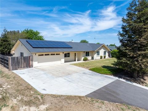Photo of 5575 Reindeer Pl, Paso Robles, CA 93446 (MLS # NS26089842)