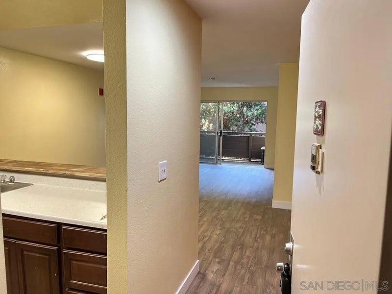 1621 Hotel Cir E131
