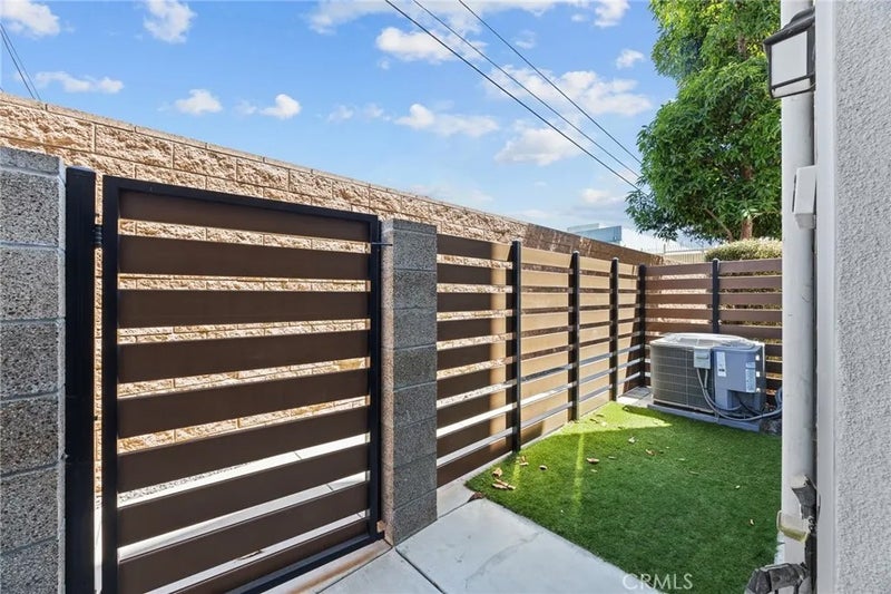 14404 Kiwi Lane 6