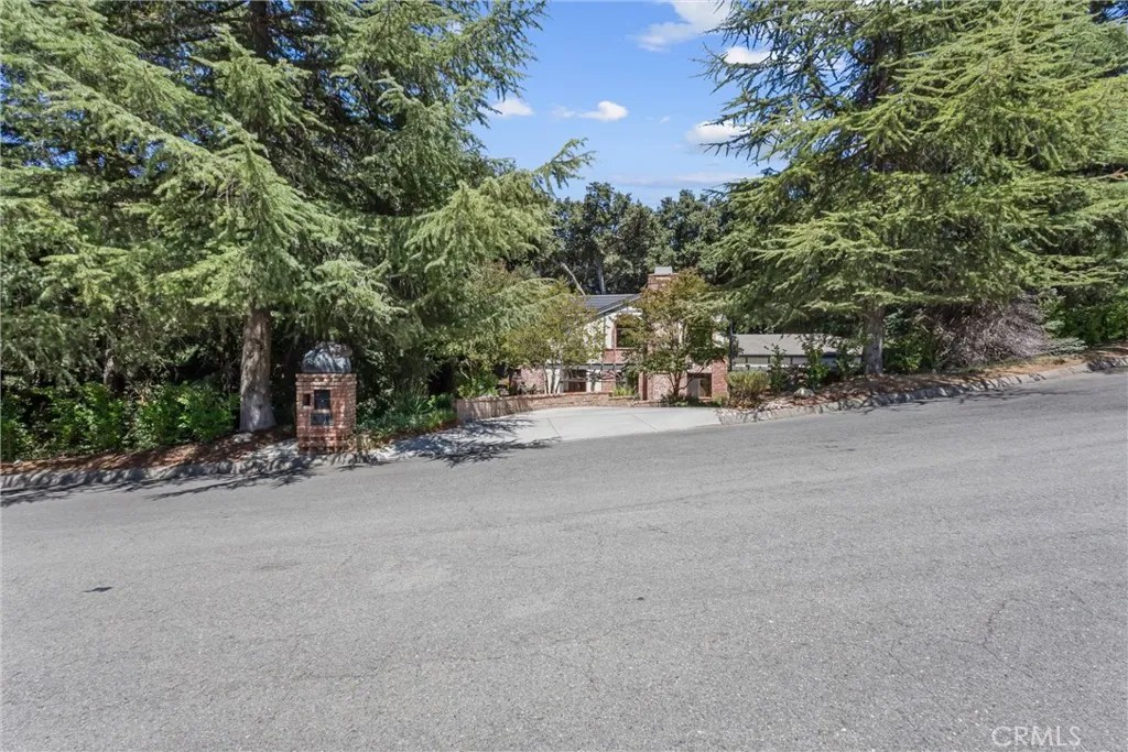 13515 Oak Mountain
