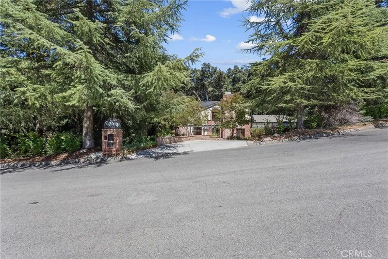 13515 Oak Mountain
