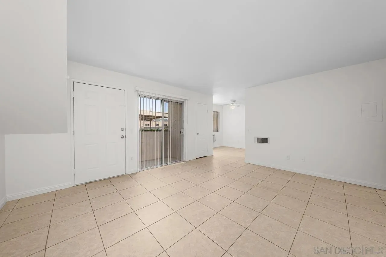 Spring Valley, California 91977, United States, 2 Bedrooms Bedrooms, ,2 BathroomsBathrooms,Residential,Active,159504