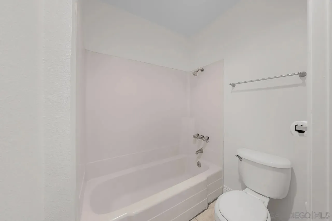 Spring Valley, California 91977, United States, 2 Bedrooms Bedrooms, ,2 BathroomsBathrooms,Residential,Active,159504