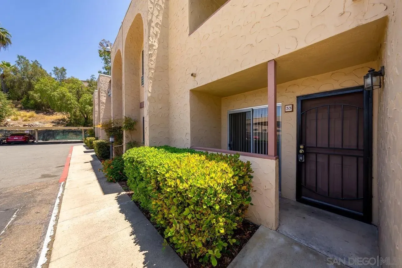 Spring Valley, California 91977, United States, 2 Bedrooms Bedrooms, ,2 BathroomsBathrooms,Residential,Active,159504