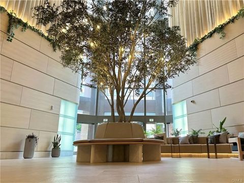 1100 Wilshire Los Angeles CA 90017