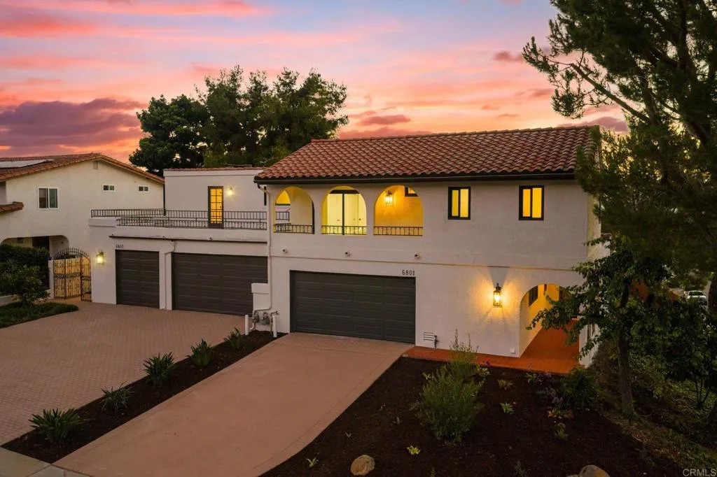 6801 El Fuerte Street