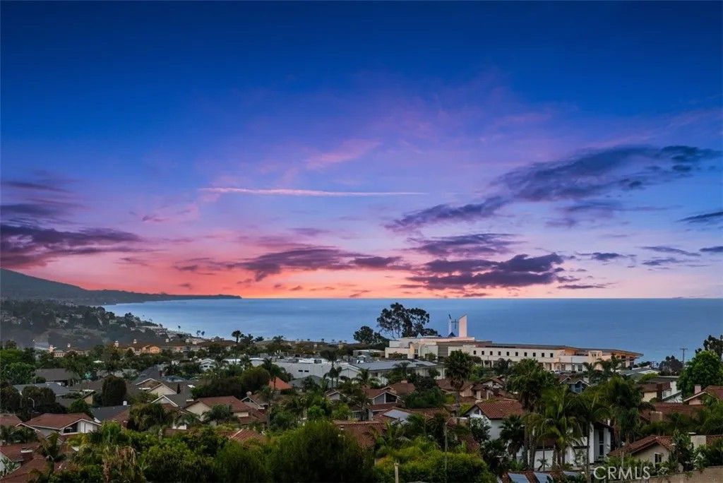 Photo of 33632 Holtz Hill, Dana Point, CA 92629 (MLS # OC26095657)