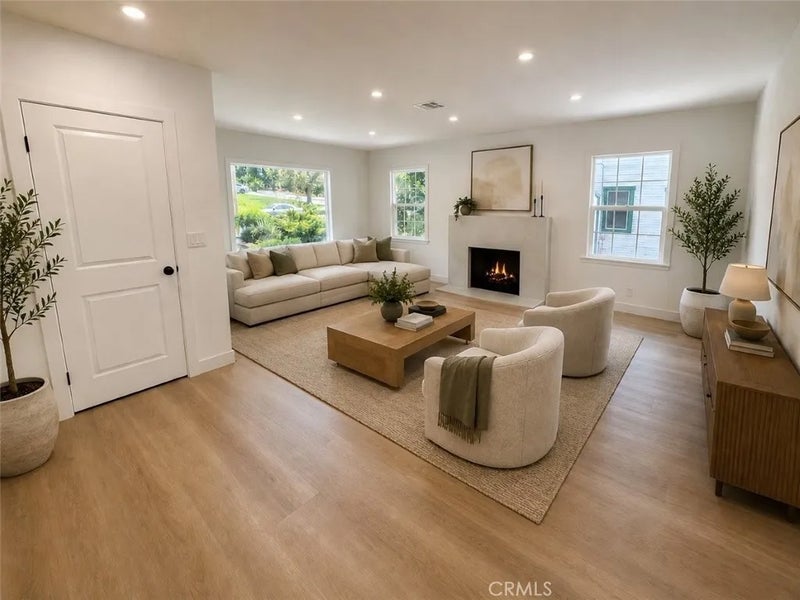 611 S Sunset Canyon