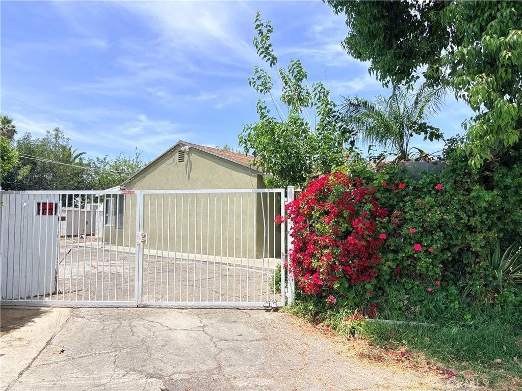 Photo of 8754 Penny DR, Riverside, CA 92503 (MLS # TR26121409)