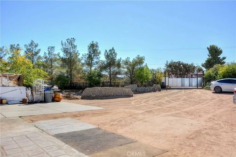 Tiny photo for 9331 Manada Rd, Phelan, CA 92371 (MLS # CV25247181)