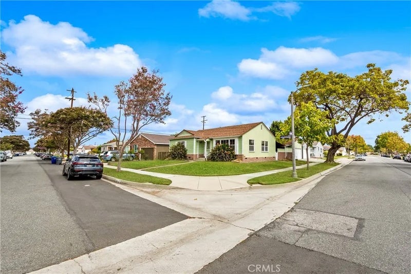 5102 Levelside Avenue