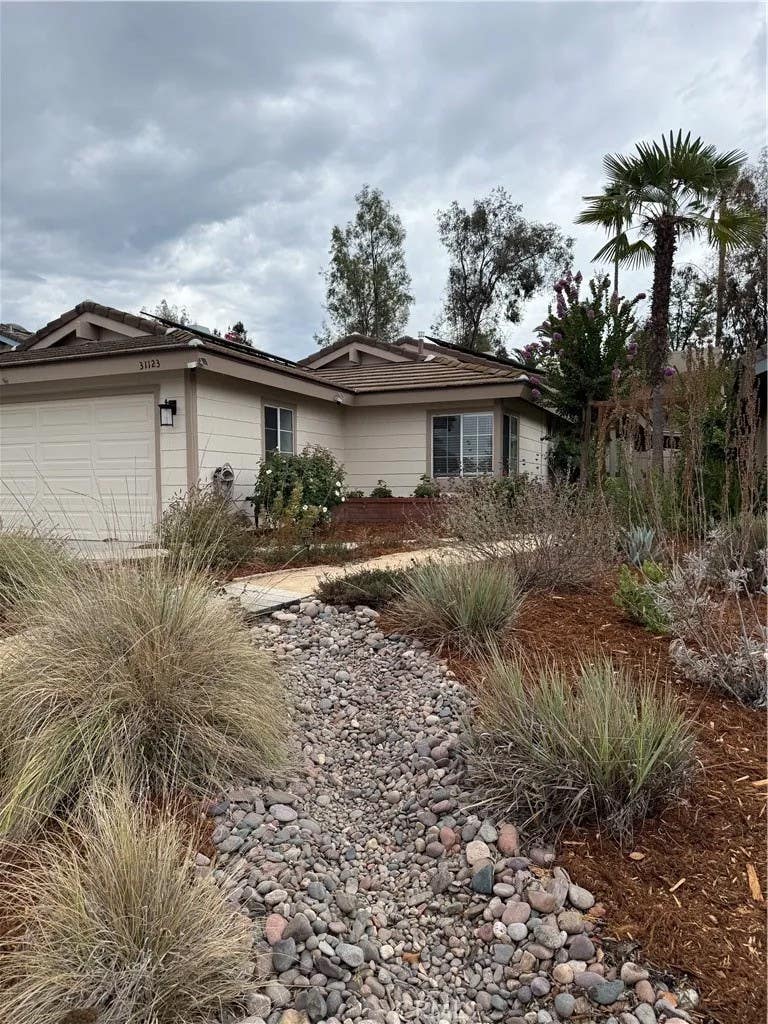 Photo of 31123 Calle Aragon, Temecula, CA 92592 (MLS # SW26145402)