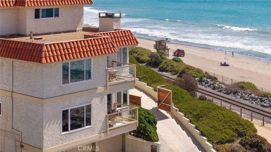 Photo of 121 Boca De La Playa #1, San Clemente, CA 92672 (MLS # OC26007583)