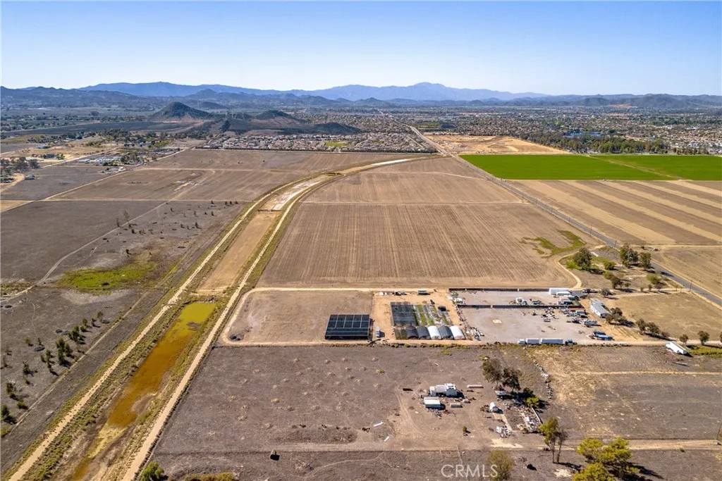 31125 Golden Valley