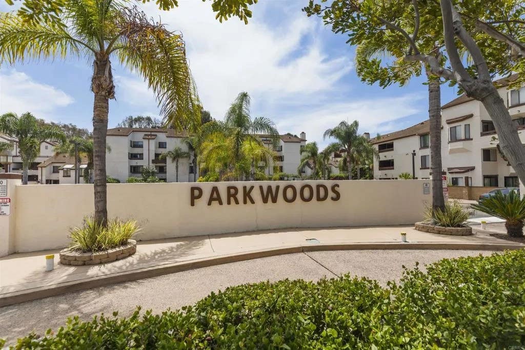 Photo of 376 Center St #311, Chula Vista, CA 91910 (MLS # PTP2606393)