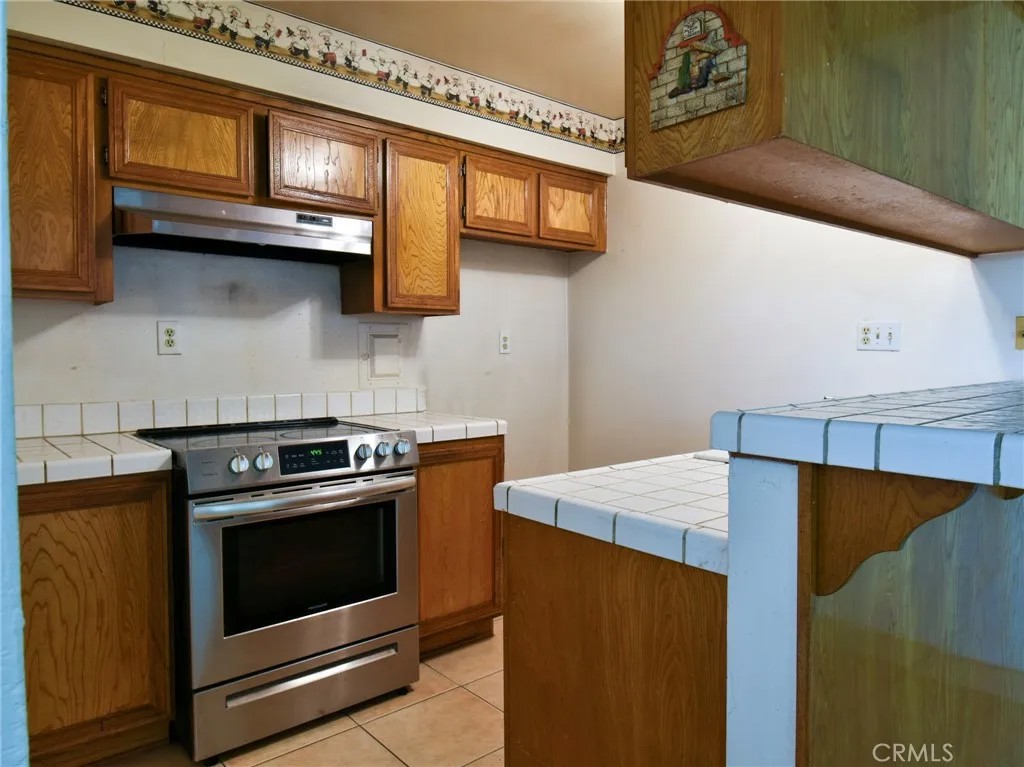 3041 Knollwood