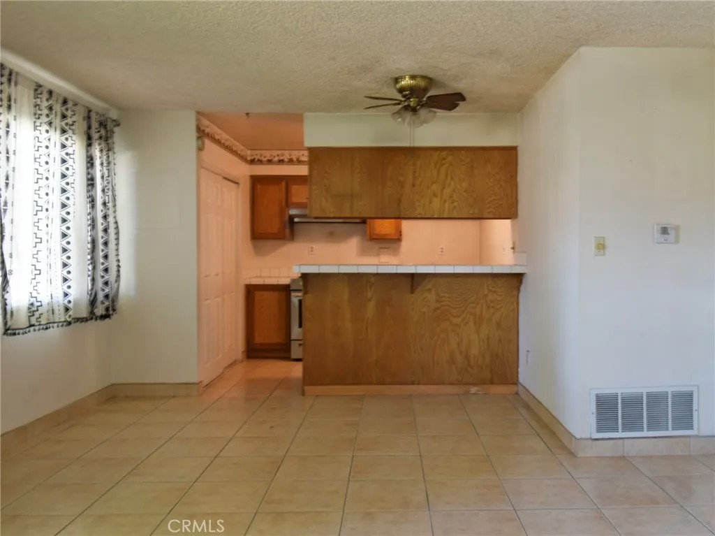 3041 Knollwood