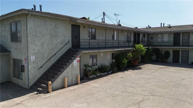 6900 California