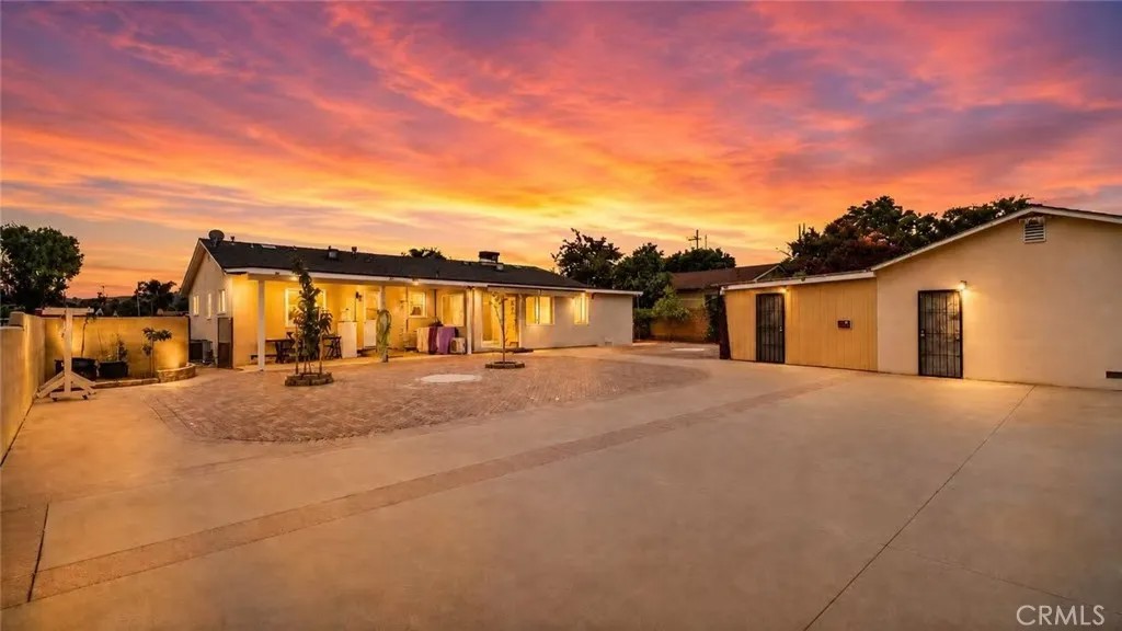 519 S Hollenbeck