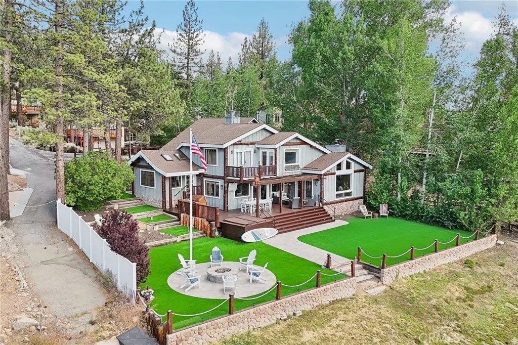 447 Cienega