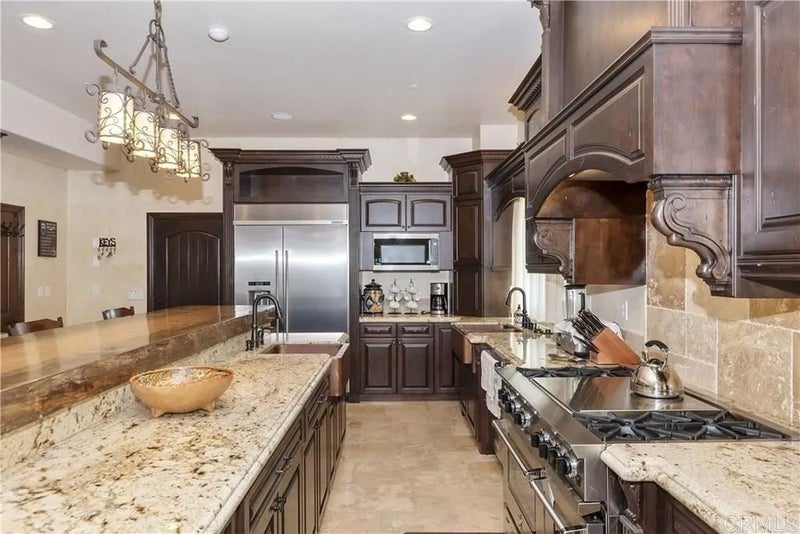 216 Alp Court