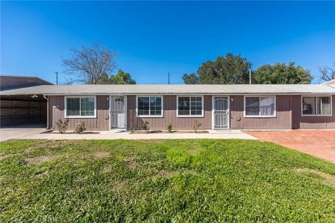 Photo of 533 Jackson Street, Colton, CA 92334 (MLS # IG26039819)