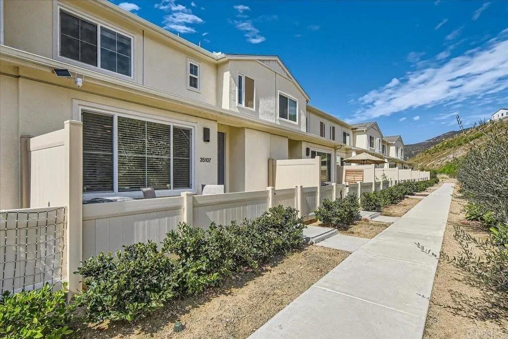 Photo of 35107 Rangpur Lane, Fallbrook, CA 92028 (MLS # PTP2605068)