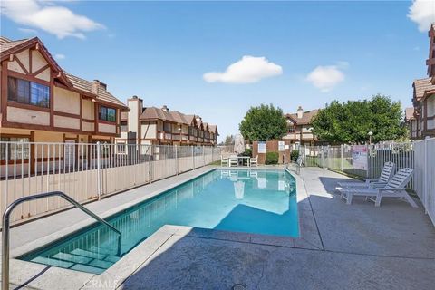 Photo of 9325 Sunland Park Drive #2, Sun Valley, CA 91352 (MLS # GD26045014)