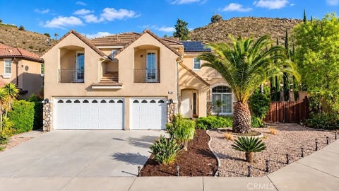 Photo of 23990 Hollingsworth DR, Murrieta, CA 92562 (MLS # CV26233103)