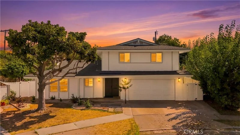 1243 E Live Oak Court