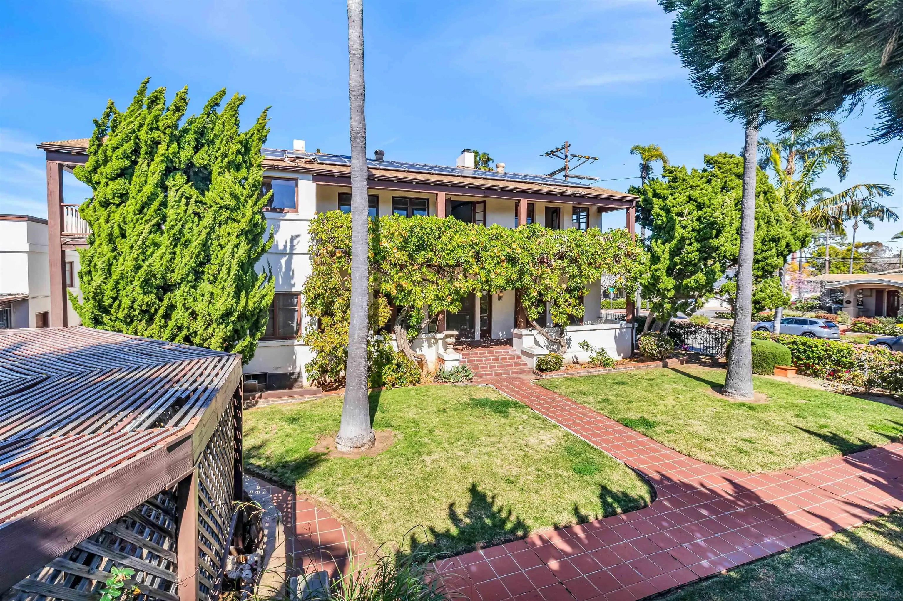 4190-92 Palmetto way