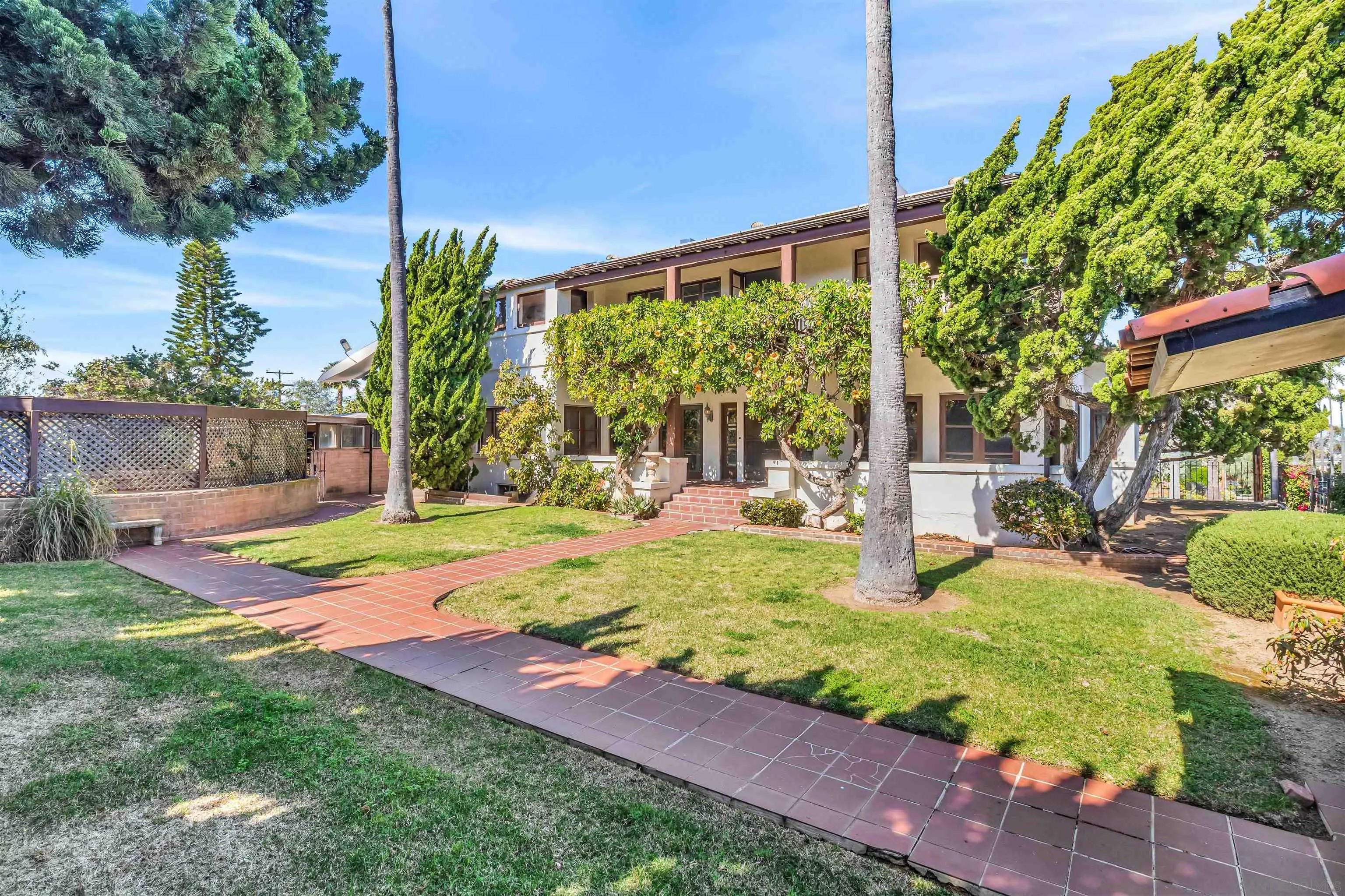 4190-92 Palmetto way