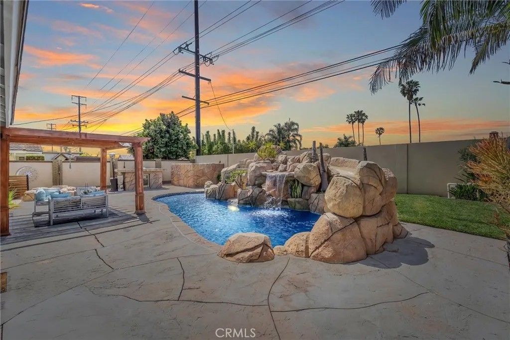 Photo of 17267 Santa Isabel St, Fountain Valley, CA 92708 (MLS # PW26071781)