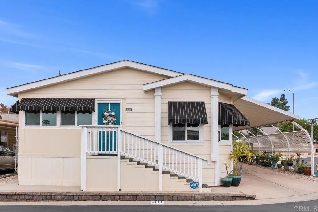 1600 E. Vista Way 40