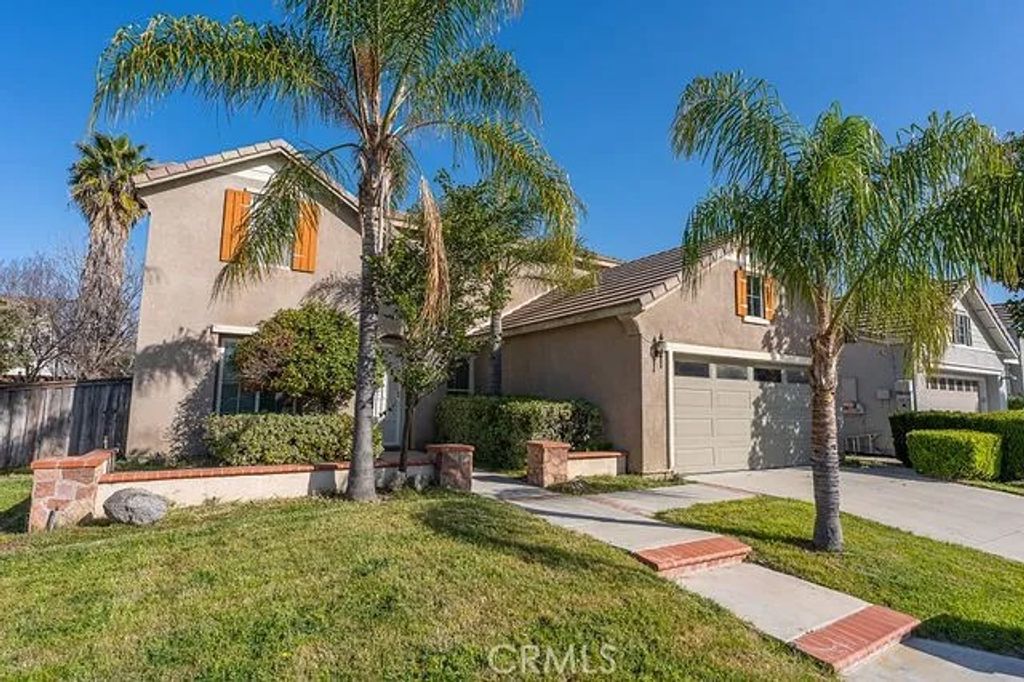 Photo of 2865 Placentia St, San Jacinto, CA 92582 (MLS # SW26018820)