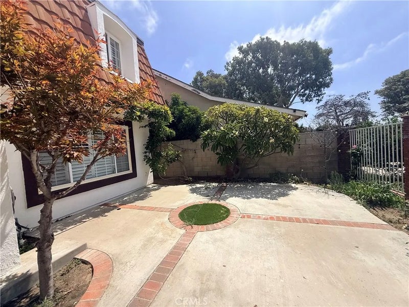 11335 Carob