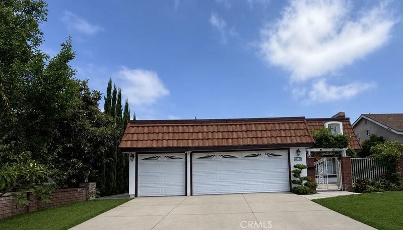 11335 Carob