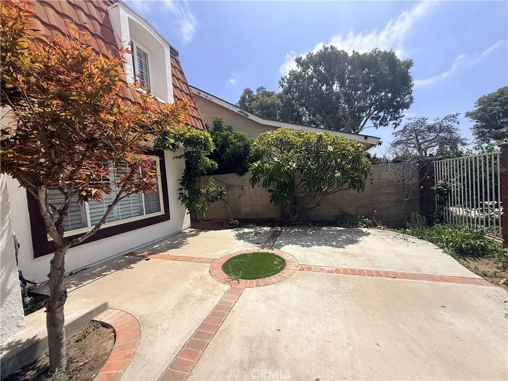 11335 Carob