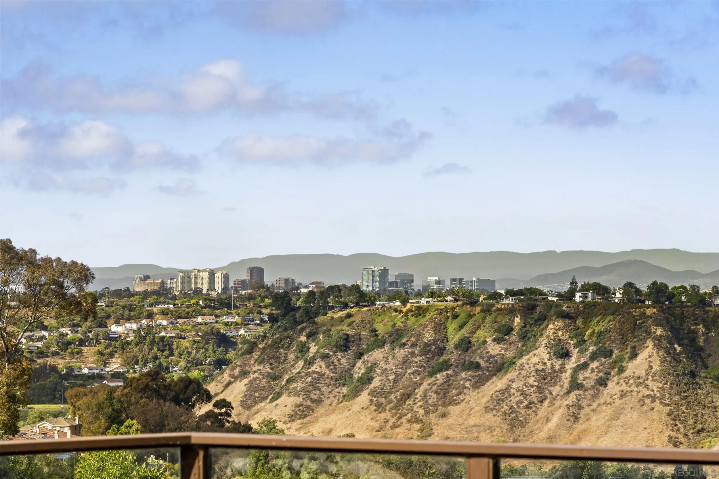 5777 Desert View