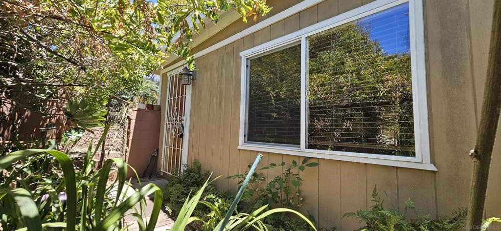 Photo of 1622 S Santa Fe AVE, Vista, CA 92084 (MLS # 260015704)
