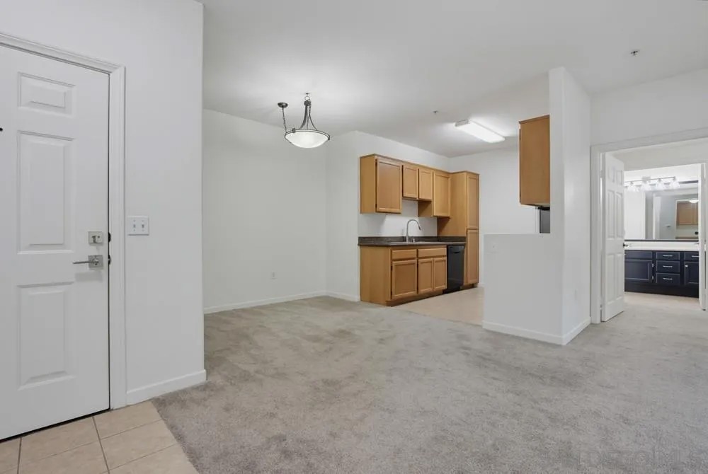 7647 Mission Gorge 19