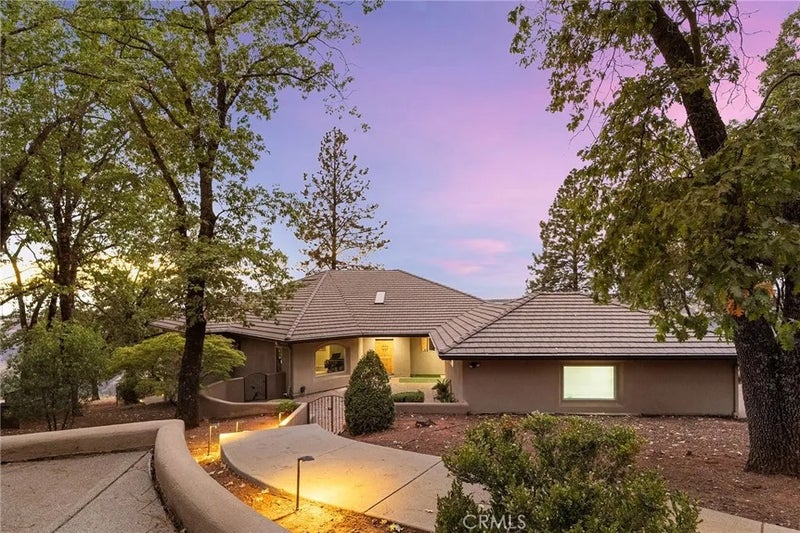14989 Woodland Park
