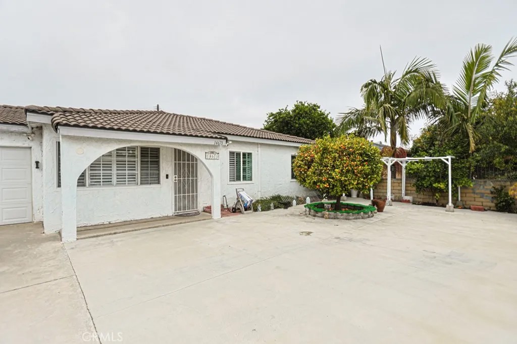 14671 Hunter Ln