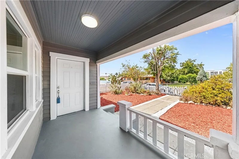 304 N MONTEREY