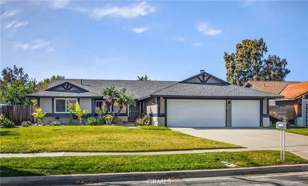 Photo of 2158 N Magnolia Ave, Rialto, CA 92377 (MLS # IG26018751)